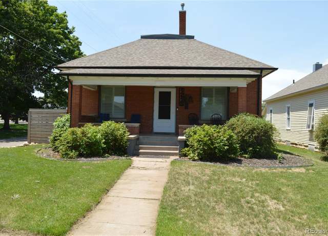 Property at 1215 10th Ave, Greeley, CO 80631, 4 beds, 3 baths