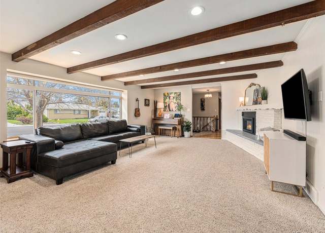 Property at 7105 Dover Way, Arvada, CO 80004, 3 beds, 3 baths