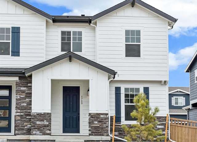 Property at 5780 N Killarney Way, Aurora, CO 80019, 3 beds, 3 baths