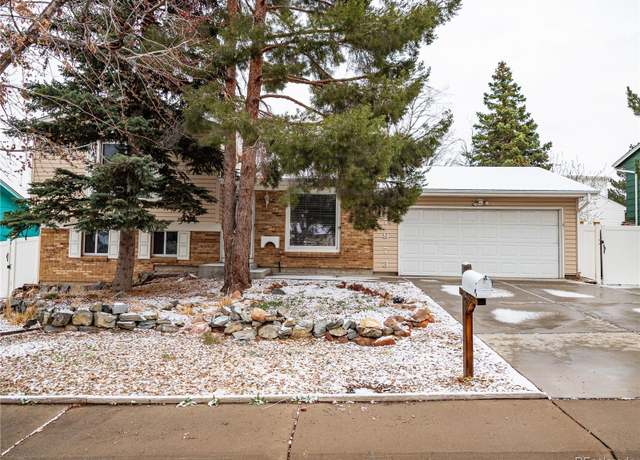 Property at 17973 E Iowa Dr, Aurora, CO 80017, 3 beds, 2 baths