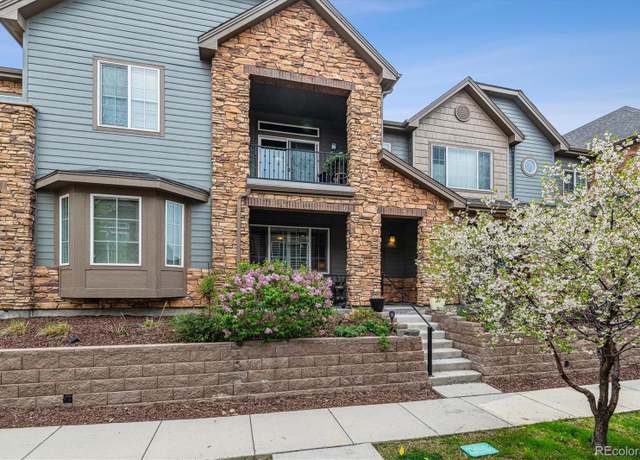 Property at 574 E Dry Creek Pl, Littleton, CO 80122, 3 beds, 3 baths