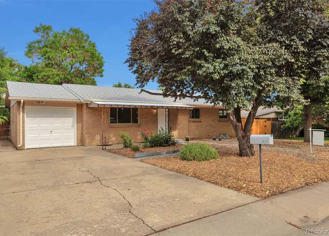 Property at 2520 Dover Ct, Lakewood, CO 80215, 4 beds, 3 baths