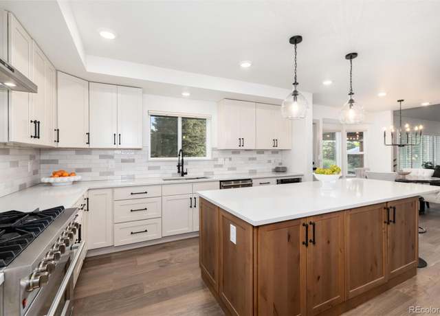 Property at 9057 Mountain Laurel Way, Highlands Ranch, CO 80126, 5 beds, 4 baths