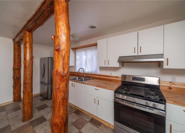 Property at 103 W 3rd St, Nederland, CO 80466, 3 beds, 1 bath