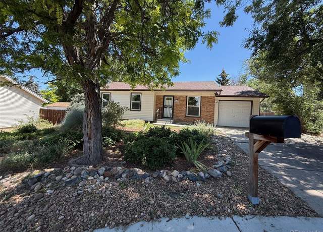 Property at 2452 S Kittredge Way, Aurora, CO 80013, 3 beds, 1 bath