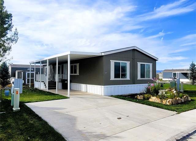 Property at 901 6530 Rd, Montrose, CO 81401, 3 beds, 2 baths