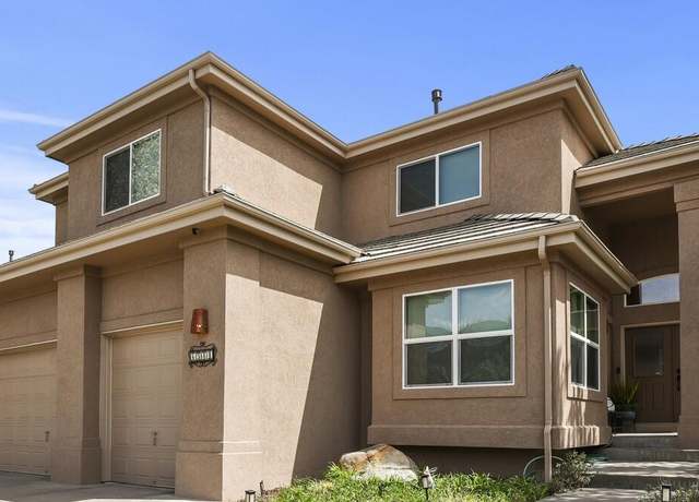 Property at 6584 S Sedalia St, Aurora, CO 80016, 5 beds, 4 baths