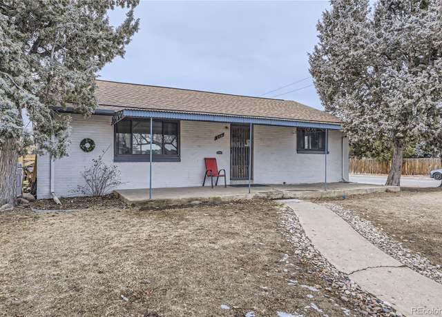 Property at 2391 Kingston St, Aurora, CO 80010, 3 beds, 2 baths