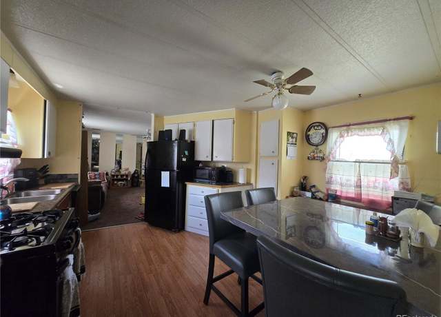 Property at 602 Vine St, Salida, CO 81201, 3 beds, 2 baths