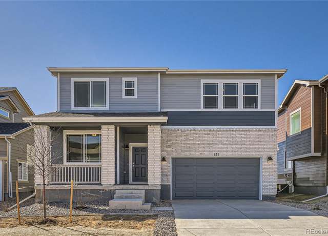 Property at 783 Sunflower Dr, Brighton, CO 80601, 4 beds, 3 baths