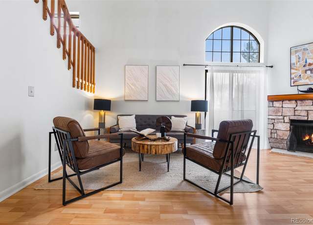 Property at 942 S Walden St #204, Aurora, CO 80017, 2 beds, 2 baths