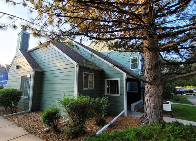 Property at 1911 S Balsam St, Lakewood, CO 80227, 2 beds, 1 bath