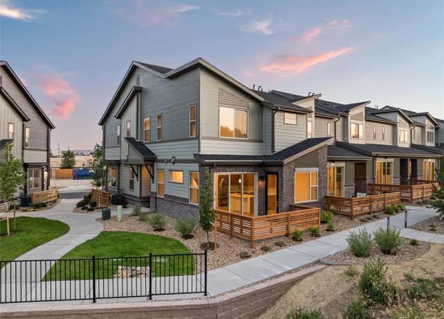 Property at 12319 W 58th Ct, Arvada, CO 80004, 3 beds, 3 baths