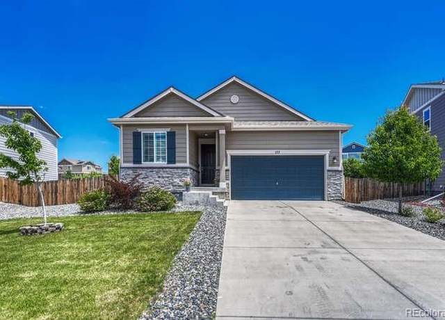 Property at 177 Vista Cliff Cir, Castle Rock, CO 80104, 3 beds, 2 baths