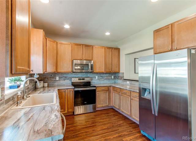 Property at 535 Lost Valley Pt, Castle Rock, CO 80108, 3 beds, 3 baths