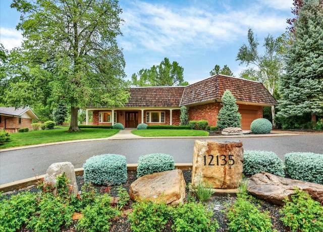 Property at 12135 W Applewood Knolls Dr, Lakewood, CO 80215, 6 beds, 5 baths