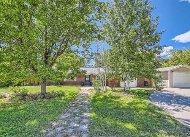 Property at 305 Cottonwood Ct, Longmont, CO 80501, 3 beds, 2 baths