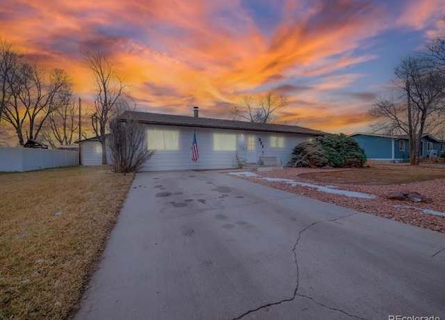 Property at 321 S Lake St, Fort Morgan, CO 80701, 3 beds, 2 baths