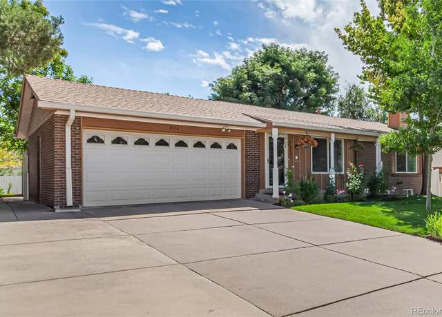 Property at 2112 S Olathe St, Aurora, CO 80013, 3 beds, 2 baths