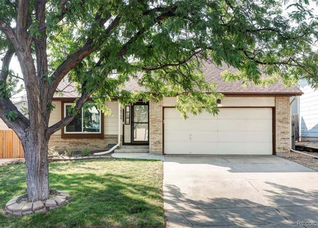 Property at 18730 E Oregon Dr, Aurora, CO 80017, 3 beds, 2 baths