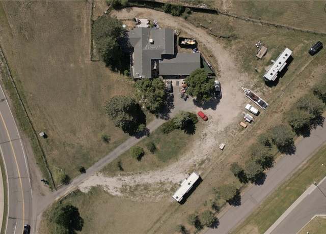Property at 6803 S Liverpool St, Centennial, CO 80016, 6 beds, 3 baths