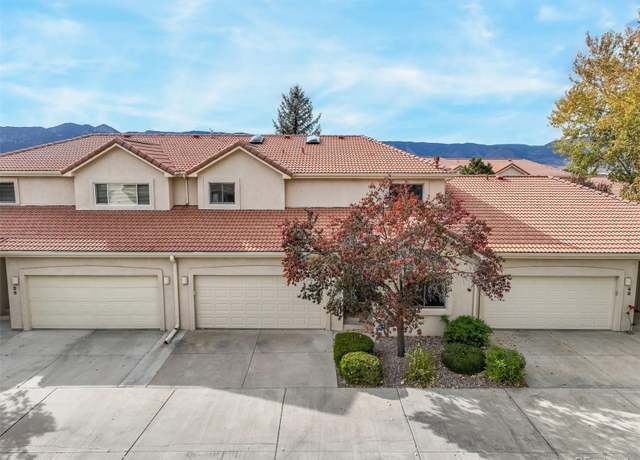 Property at 52 Luxury Ln, Colorado Springs, CO 80921, 4 beds, 5 baths