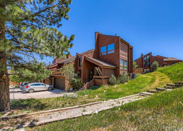 Property at 4484 Juniper Ct, Larkspur, CO 80118, 4 beds, 3 baths
