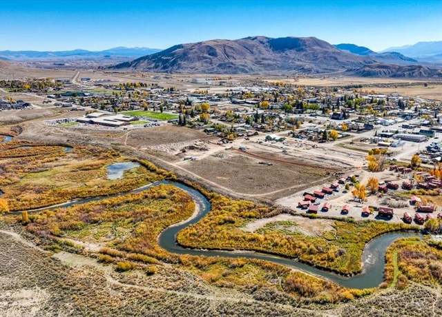 Property at 433 Kinsey Ave, Kremmling, CO 80459, 2 beds, 2 baths