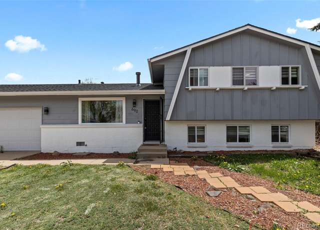 Property at 690 S Newark Ct, Aurora, CO 80012, 4 beds, 2 baths