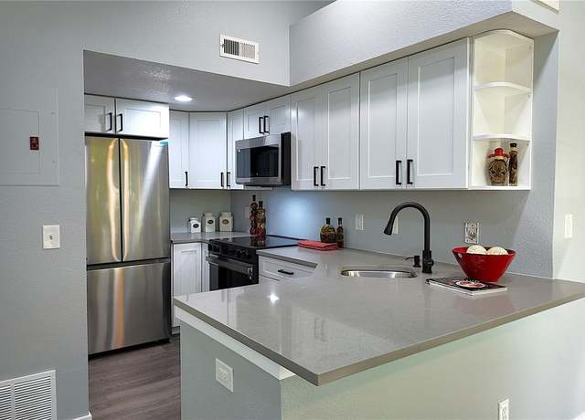 Property at 4760 S Wadsworth Blvd #205, Littleton, CO 80123, 1 bed, 1 bath