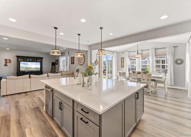 Property at 2576 Villageview Ln, Castle Rock, CO 80104, 4 beds, 3 baths