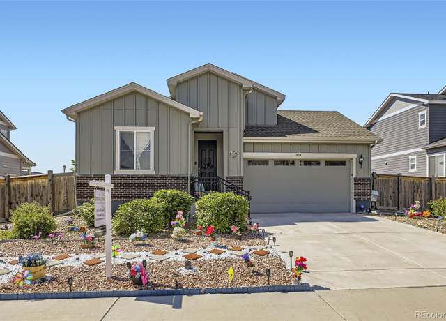 Property at 6924 E 118th Pl, Thornton, CO 80233, 3 beds, 2 baths