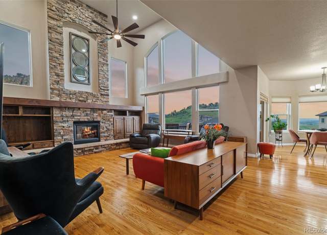Property at 6402 Wauconda Dr, Larkspur, CO 80118, 5 beds, 5 baths
