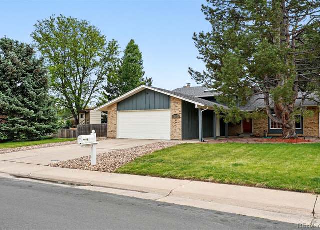 Property at 2495 S Lansing Way, Aurora, CO 80014, 5 beds, 3 baths