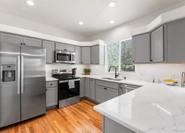 Property at 7600 W Coal Mine Ave Unit B, Littleton, CO 80123, 2 beds, 3 baths