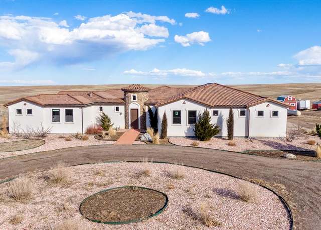 Property at 7172 S Oakleaf St, Bennett, CO 80102, 5 beds, 6 baths