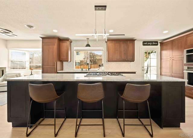 Property at 6844 W 69th Pl, Arvada, CO 80003, 4 beds, 4 baths