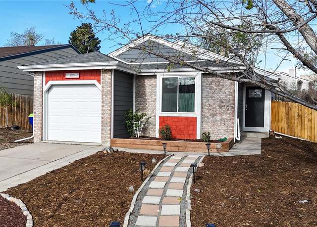 Property at 3071 S Truckee St, Aurora, CO 80013, 2 beds, 2 baths