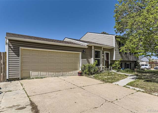 Property at 19502 E Buchanan Pl, Aurora, CO 80011, 4 beds, 2 baths