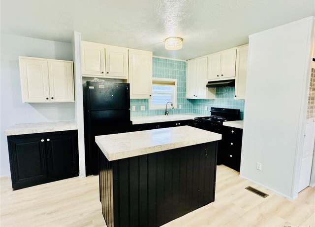 Property at 340 Laveta Pass Ave, Golden, CO 80401, 2 beds, 2 baths