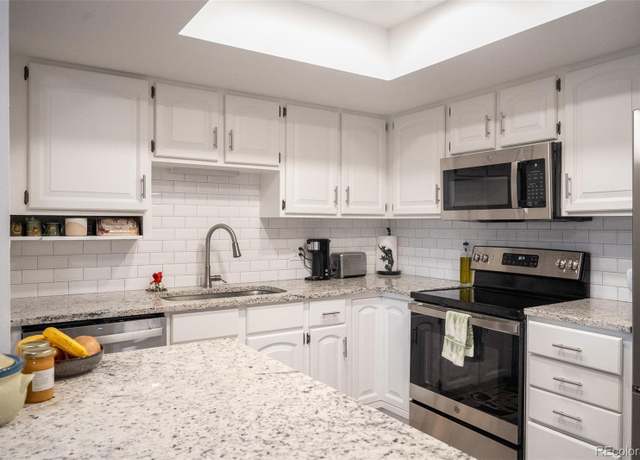 Property at 14091 E Marina Dr #612, Aurora, CO 80014, 2 beds, 2 baths