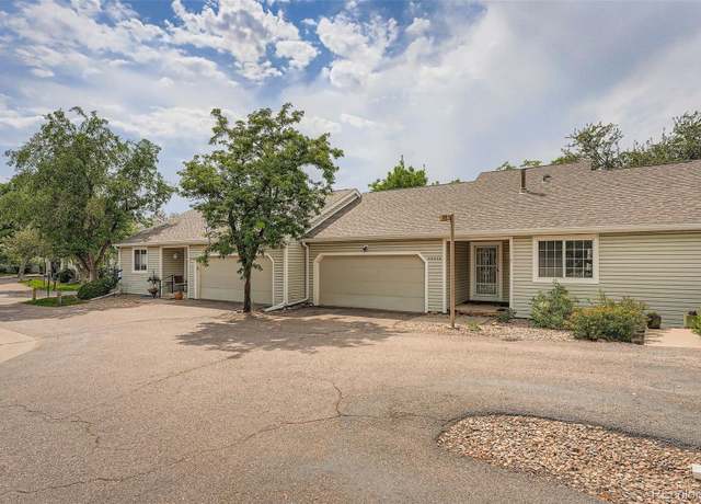 Property at 2800 S Heather Gardens Way Unit B, Aurora, CO 80014, 3 beds, 3 baths