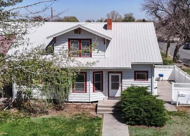 Property at 501 Euclid St, Fort Morgan, CO 80701, 4 beds, 2 baths