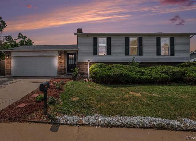 Property at 18390 E Iowa Dr, Aurora, CO 80017, 4 beds, 2 baths