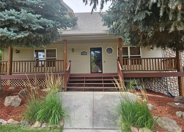 Property at 917 52nd Ave, Greeley, CO 80634, 5 beds, 4 baths