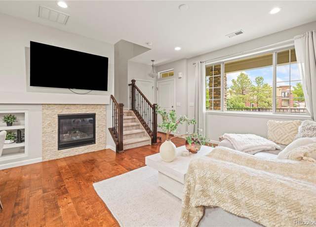 Property at 9071 E Phillips Dr, Centennial, CO 80112, 2 beds, 3 baths