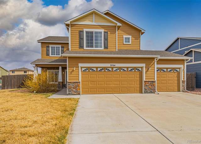Property at 3704 Saguaro Cir, Colorado Springs, CO 80925, 4 beds, 3 baths