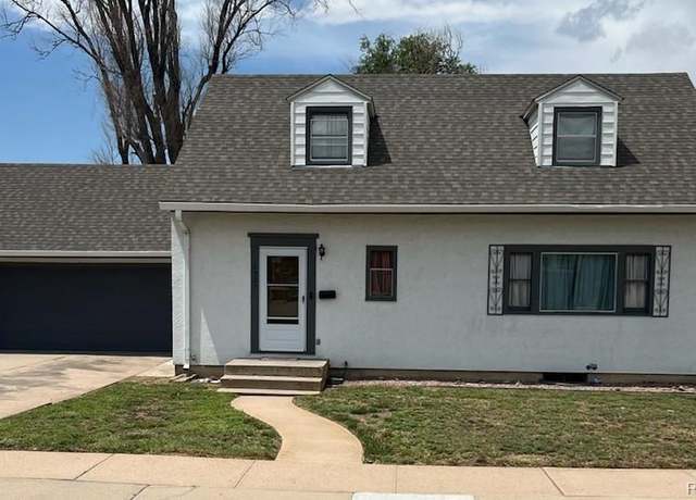 Property at 1521 Lexington Rd, Pueblo, CO 81001, 4 beds, 2 baths