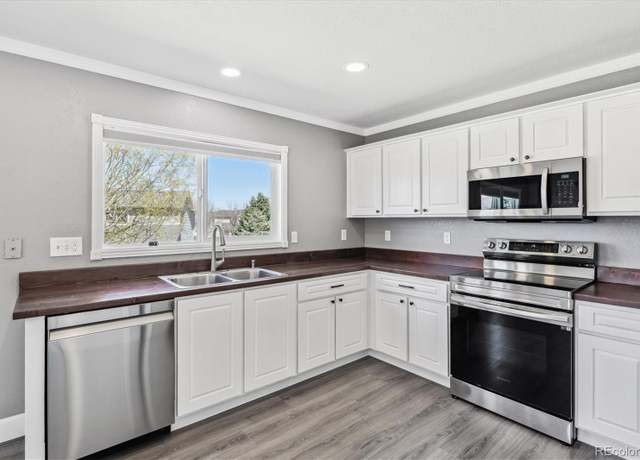 Property at 9508 Elk Mountain Cir, Littleton, CO 80125, 3 beds, 3 baths