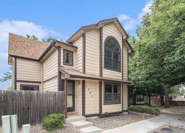 Property at 1701 S Pitkin St, Aurora, CO 80017, 2 beds, 3 baths